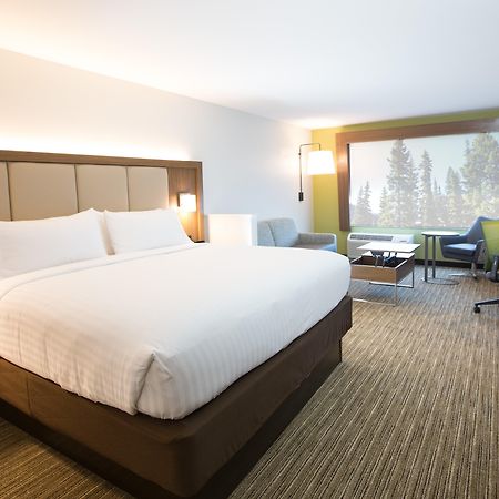 Holiday Inn Express & Suites Greenwood Mall By Ihg Exterior foto